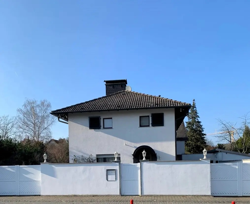 Großzügiges Anwesen auf parkähnlichem Grundstück mit Ausbaupotenzial in Dietzenbach Steinberg